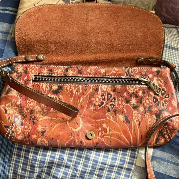 Patricia Nash Crossbody - Picture 2 of 10